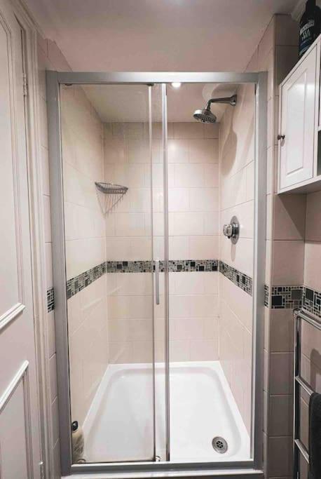 Apartament Kensington Spacious Londra